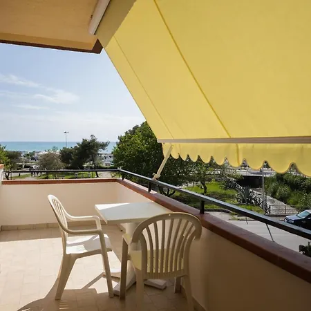 Frühstückspension Torre Talao Scalea