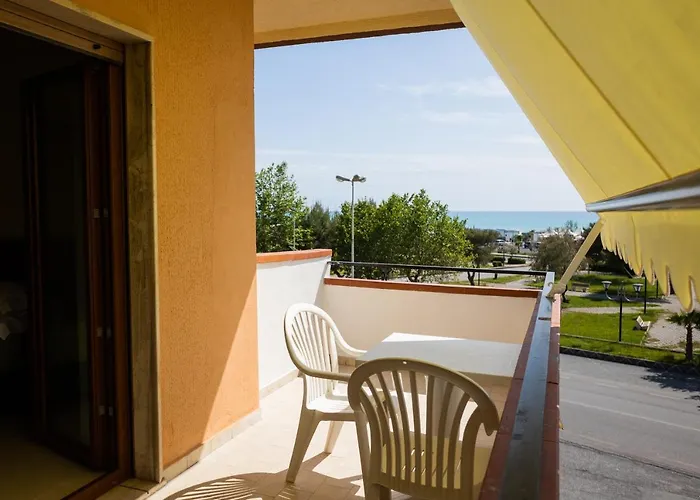 Alojamento de Acomodação e Pequeno-almoço Torre Talao Scalea