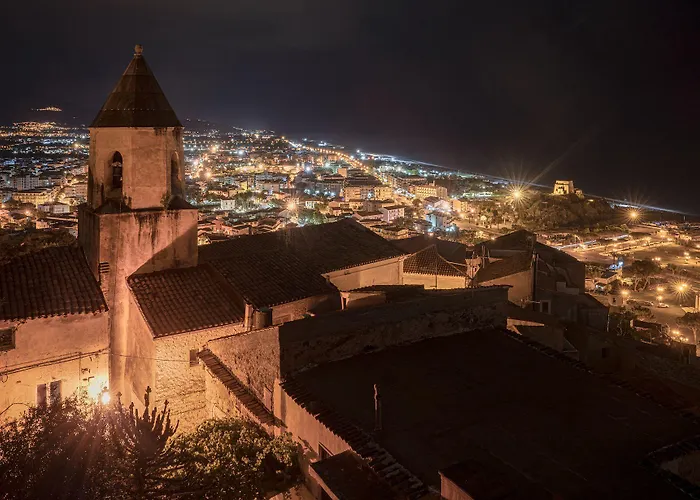 Alojamento de Acomodação e Pequeno-almoço Torre Talao Scalea
